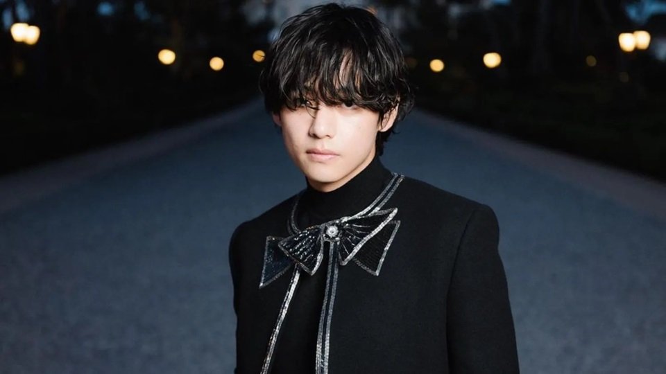 kim taehyung net worth in rupees