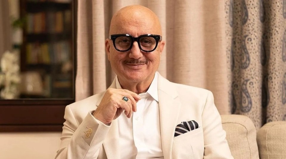 anupam kher net worth