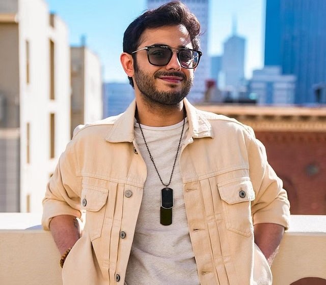 carry minati net worth