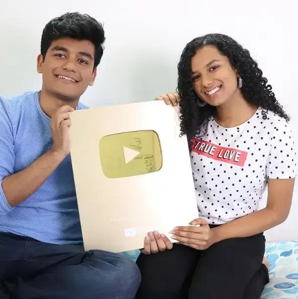 abhyudaya mohan net worth